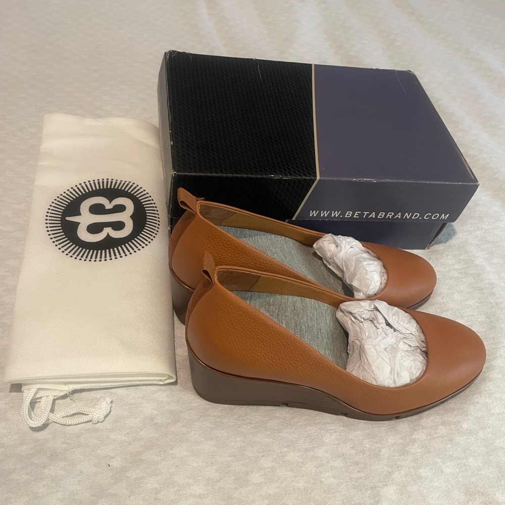 NIB Betabrand All Weather Wedges Hazel